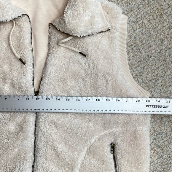 Artisans Fleece Vest Women's XXL Plush - Picture 11 of 12